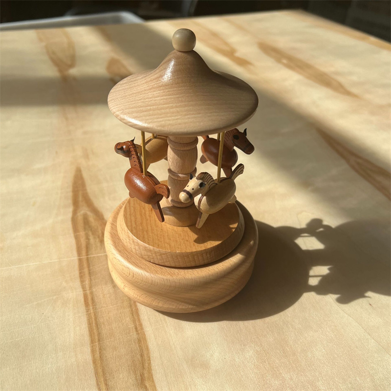 Wooden Carousel Music Box Orna - Snow Globe Musical ulasan dan harga